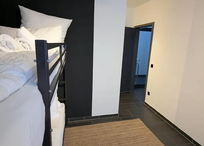 Pd23 Alte Feuerwache I 3min Cityhospital I 50m Supermarkt I Smarttv I P I Gemeinschaftskueche I Monteure I Kurzurlaub *